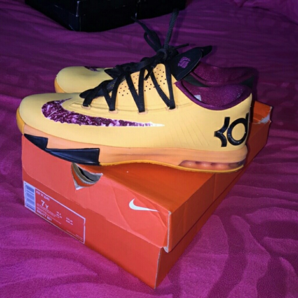 Grade School Size 7 Penut Butter Kd's